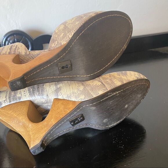 Schuler & Sons Philadelphia Wooden Heels - Picture 11 of 13